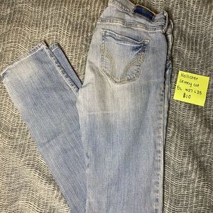 Hollister laguna skinny, super light wash jeans. Size 5L w27 l35